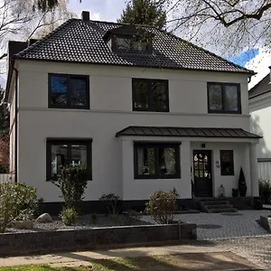 Apartment Ferienwohnung-fuhlsbüttel-hamburg, Hamburg