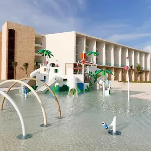 Family Selection At Grand Palladium Costa Mujeres & Hotel Cancún